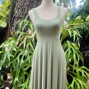 Athleta Sage Green Sleeveless Maxi Dress